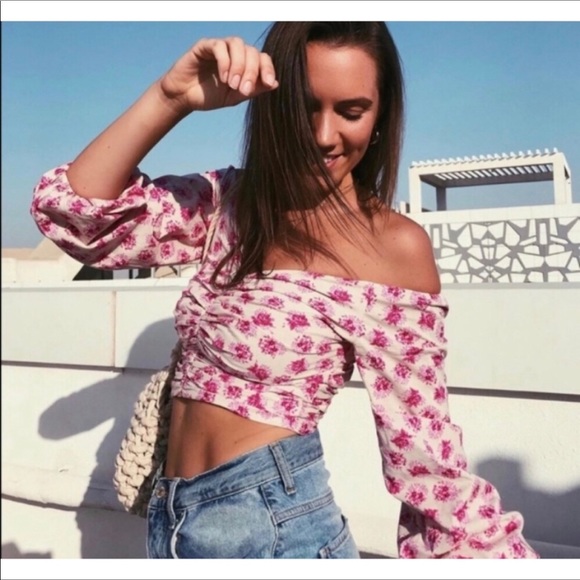 Zara Tops - Zara | Blogger’s favourite pink crop top